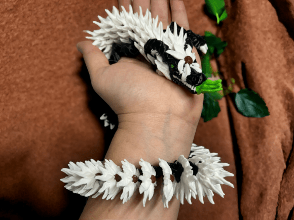 Articulated Flower Dragon: A Functional Fusion of Art and Utility