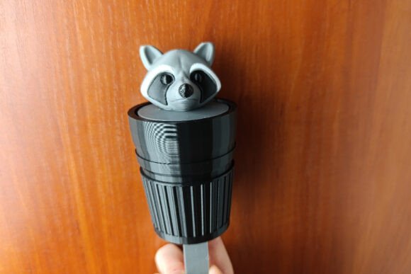 The Raccoon Key Holder: A Playful Fusion of Functionality and Fun in Home Organization